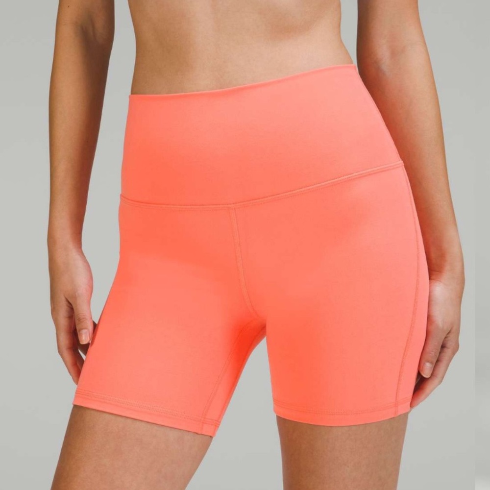 Lululemon Align High-Rise Short 6"
Raspberry Cream